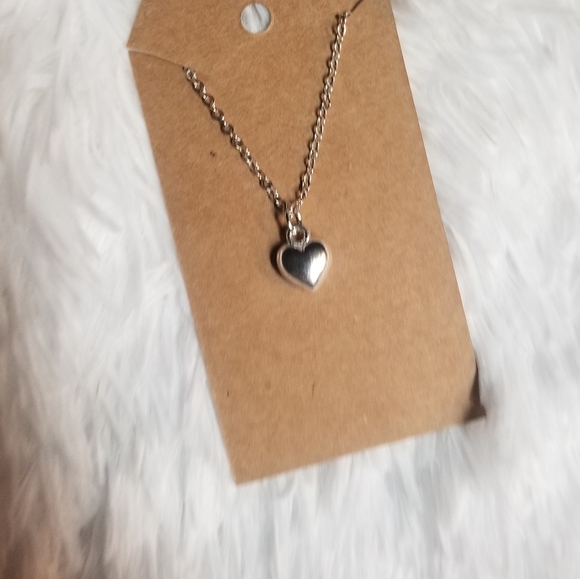 Valentine's Day Heart Necklace - Picture 14 of 14